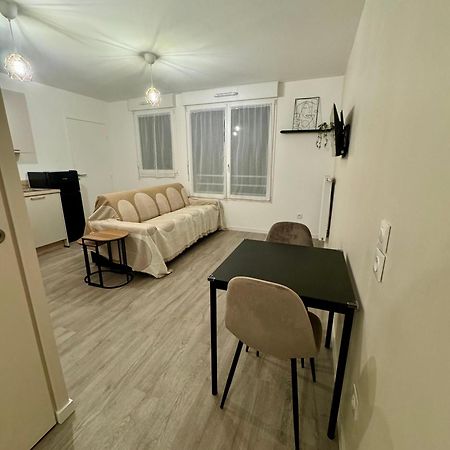 Studio Moderne Et Tout Equipe, Proche Du Rer, Paris & Aeroport D'Orly En 20 Min, Lit Bebe Sur Demande Vitry-sur-Seine Exteriér fotografie